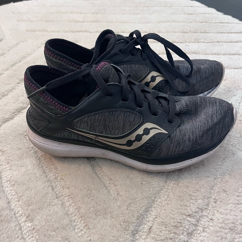 Saucony Kineta Relay Series Women's Black/Grey Sneakers | Size 7